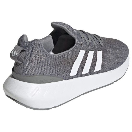 Adidas Swift Run 22